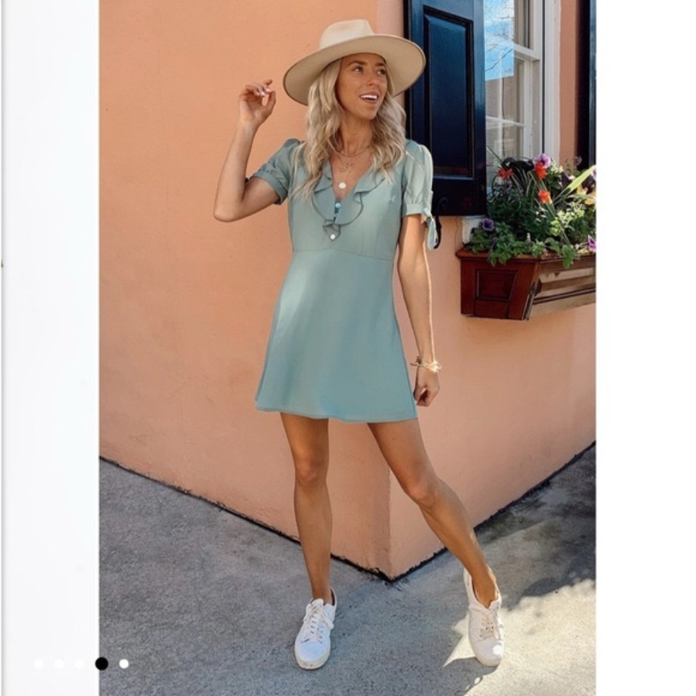 676 - Show Me Your Mumu NWT Sage Mini Dress, Size Small